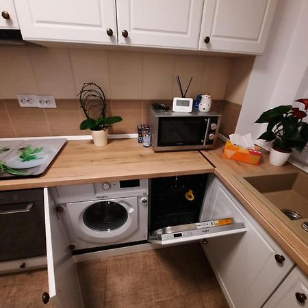 Happy Apartament Lägenhet Sibiu Exteriör bild