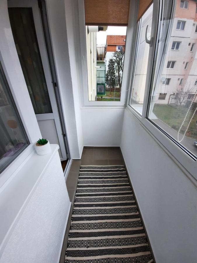 Happy Apartament Lägenhet Sibiu Exteriör bild